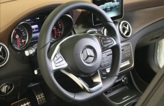 Mercedes-Benz CLA 180 coupe AMG, exclusive, Keyless, navi
