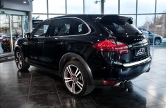 Porsche Cayenne Turbo, Burmester, Panorama, PDCC, nezávislé
