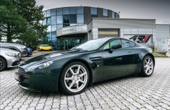 Aston Martin V8 Vantage 4,3 Individual, Navi, kůže