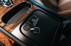 Bentley Bentayga 6,0 6.0 W12 WD, FIRST EDITION, AKRAPOVIČ, KARBON