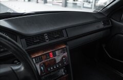 Mercedes-Benz 3,0 300 CE, NOVÝ SERVIS, TOP STAV