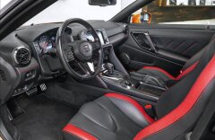 Nissan GT-R Black edition