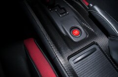 Nissan GT-R Black edition, Recaro, Kamera
