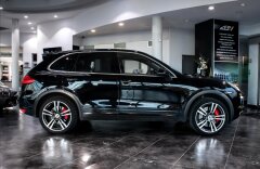 Porsche Cayenne Turbo, Burmester, Panorama, PDCC, nezávislé