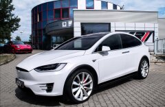 Tesla Model X P90 D AWD Autopilot, 6míst