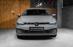 Volkswagen Golf 1,0 VIII, LIFE, KAMERA, ŤAŽNÉ ZARIADENIE, NOVÉ