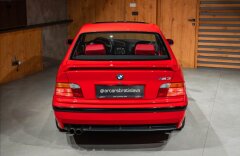 BMW M3 3,0 ZBERATEĽSKÝ KUS, MANUÁL