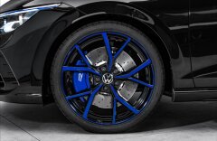 Volkswagen Golf R 20 Performance limited edition, Akrapovič, SKLAD
