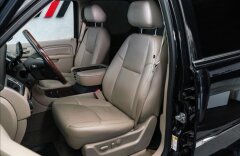 Cadillac Escalade 6,2 LUXURY, CZ, televize, kůže