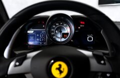 Ferrari Ostatní 812 Superfast, rosso fuoco