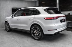 Porsche Cayenne 250kW, 21" Spyder, vzduch, tažné, CZ