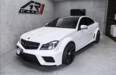 Mercedes-Benz Třídy C C63 AMG coupe black series optik paket