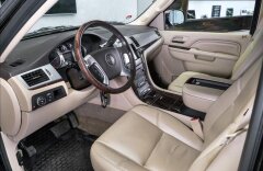 Cadillac Escalade 6,2 LUXURY, CZ, televize, kůže
