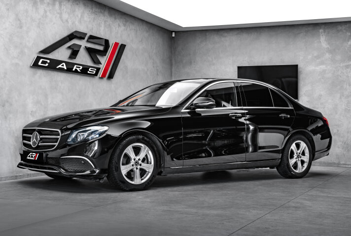 Mercedes-Benz E 220 d 4M Avantgarde Pano LED HuD 360