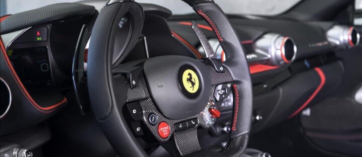 Ferrari Ostatní 812 Superfast, karbon paket