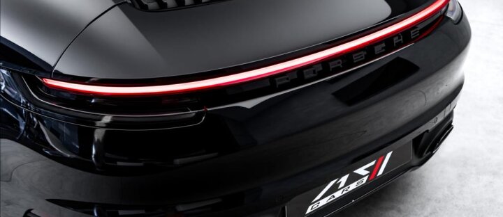 Porsche 911 992 Carrera S, Výfuky, Asistenty