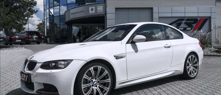 BMW M3 coupe Competition paket, Armytrix, navi, keyless