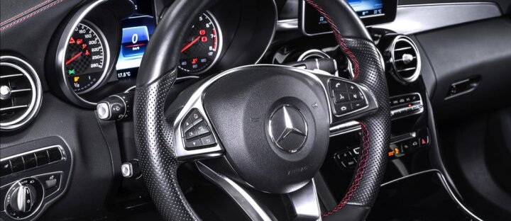 Mercedes-Benz Třídy C 450 AMG 4matic, LED performance, CZ