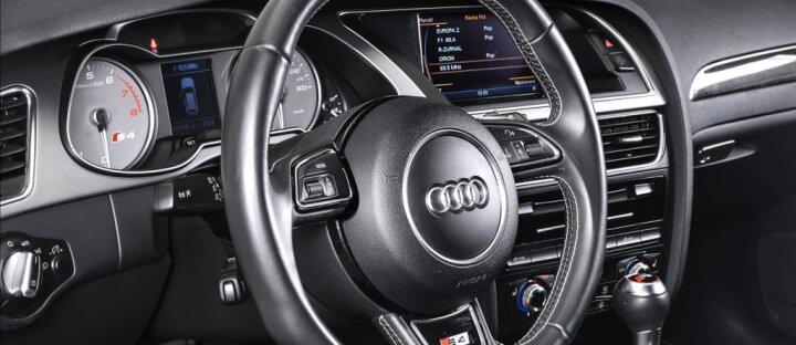 Audi S4 Avant 3.0 TFSI quattro, magnetic ride, automat