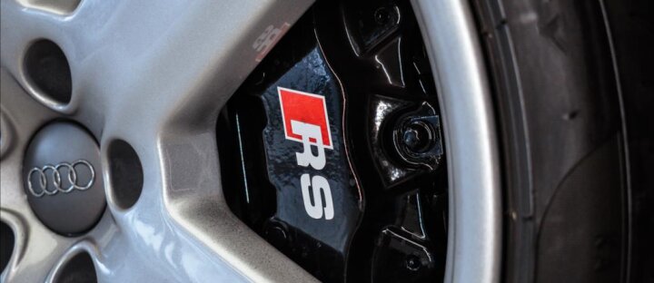 Audi RS 6 4.2 quattro Avant, Milltek, Recaro, Bose, TV