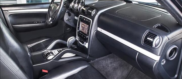 Porsche Cayenne Turbo, PASM, Navi, šíbr