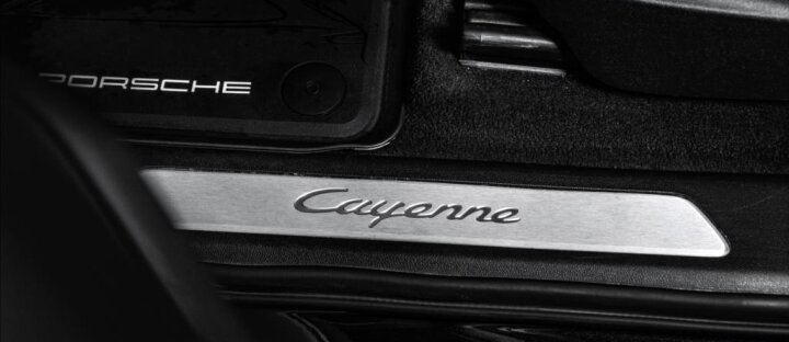 Porsche Cayenne 250kW, PDCC, Pano, Vzduch, Záruka
