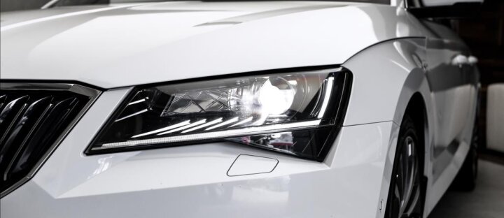 Škoda Superb 2.0 TDI L&K, DCC, Canton, CZ