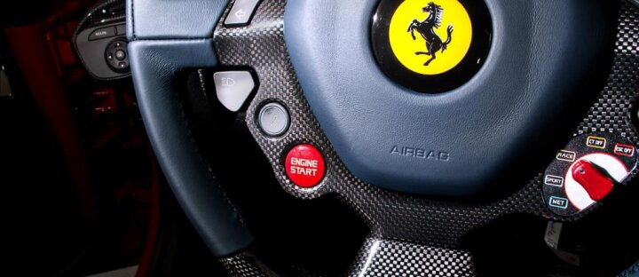 Ferrari 458 Speciale, Karbon, sada zavazadel, CZ