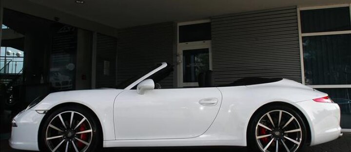 Porsche 911 Carrera 4 S Cabriolet Sport design paket