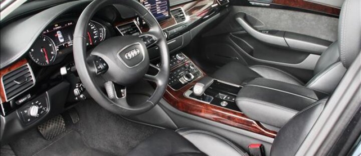 Audi A8 3,0TDI, ACC,BOSE,20",Kamery 360°