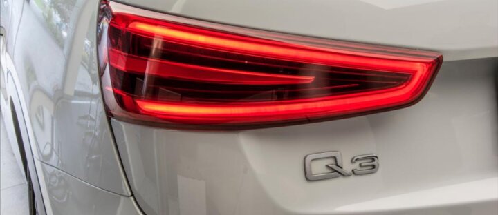 Audi Q3 2.0 TDI quattro, automat, Alcantara, CZ