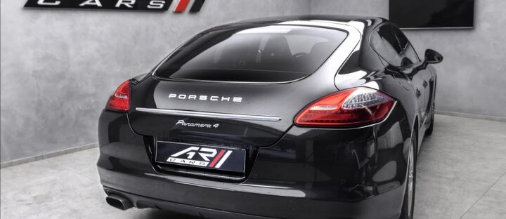 Porsche Panamera 4 PDLS, vzduchový podvozek, navigace, CZ