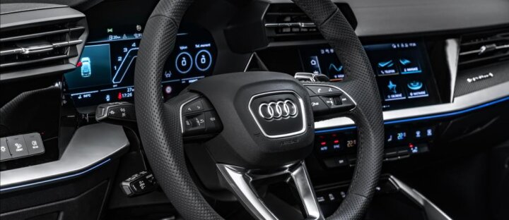 Audi RS3 Sportback, Matrix, B&O, výfuky