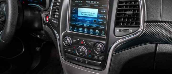 Jeep Grand Cherokee 6,4 V8 HEMI SRT Harman Kardon