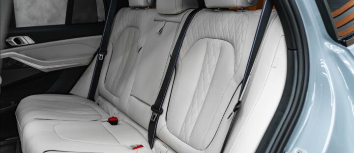 BMW X5 4,4 M60i xDRIVE, H/K, PANO, SOFTCLOSE, MASÁŽE