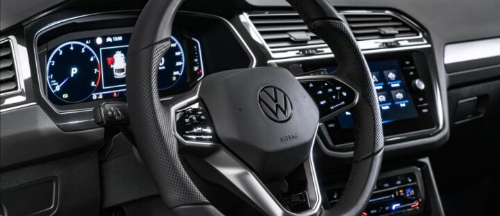 Volkswagen Tiguan 1,5TSI Rline DSG, Black Style, tažné