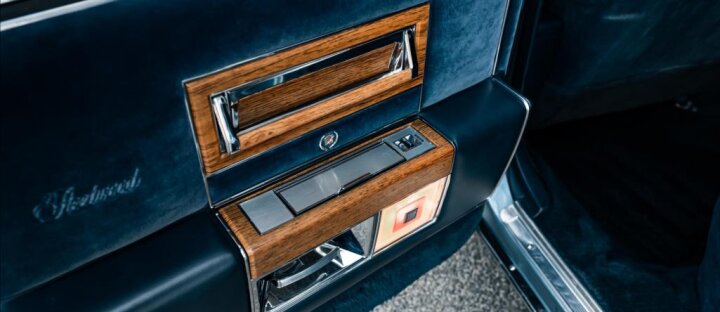 Cadillac Fleetwood 5,0 COMMODORE