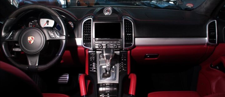 Porsche Cayenne 4,8 GTS, vzduch, PTV+, SportChrono, BOSE, CZ