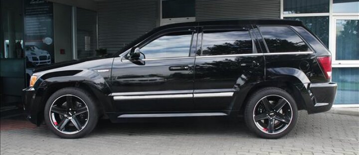 Jeep Grand Cherokee SRT 8
