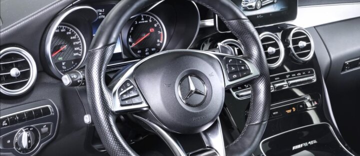 Mercedes-Benz Třídy C C63 AMG coupe, pano, LED, CZ