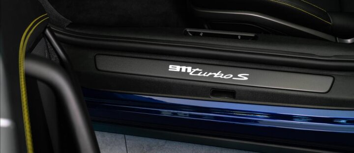 Porsche 911 992 Turbo S cabrio