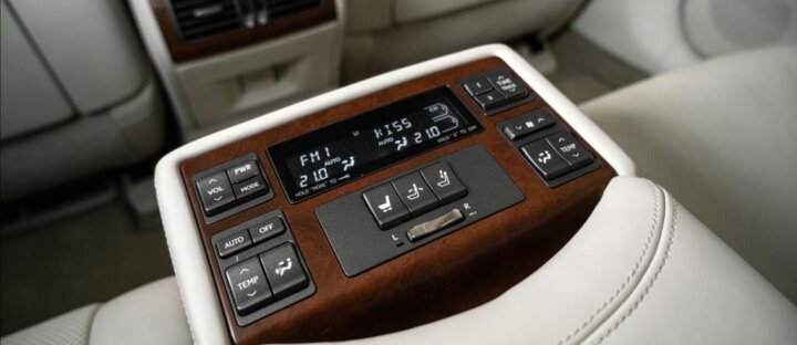 Lexus LS 600h 600h
