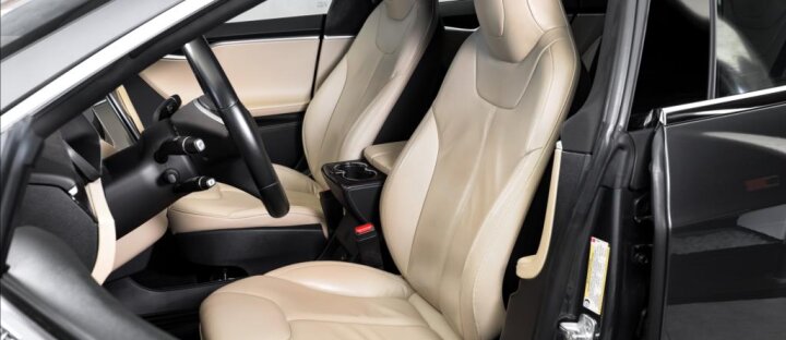 Tesla Model S 85D 386kW dual charger