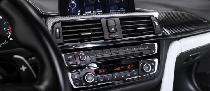 BMW M3 M3, karbon paket, 5let servis, CZ