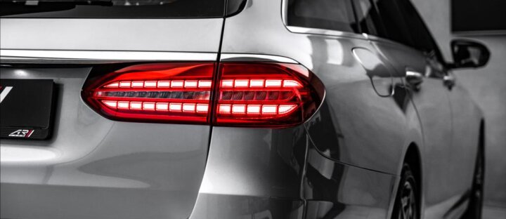 Mercedes-Benz Třídy E E 400 d 4MATIC T Avantgarde AMG, pano, business