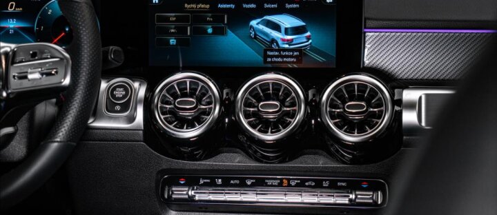 Mercedes-Benz GLB 200 d 4MATIC AMG, Keyless, LED