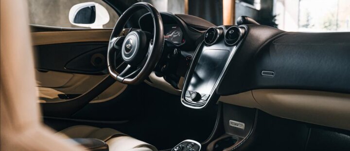 McLaren 570GT 3,8 PANORAMA,LED, BOWERS & WILKINS