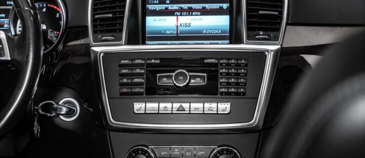 Mercedes-Benz GL GL 350d 4Matic 7 míst