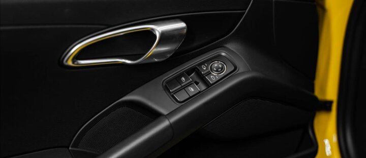 Porsche Cayman 2,0 718, SPORT CHRONO, PASM, BOSE, VÝFUKY