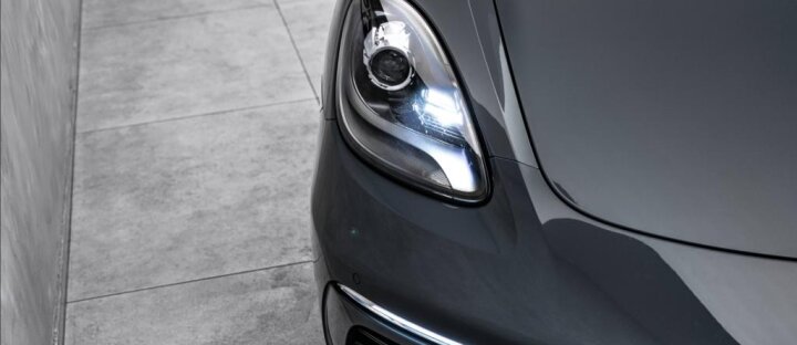 Porsche Cayman 718 PDK, CZ